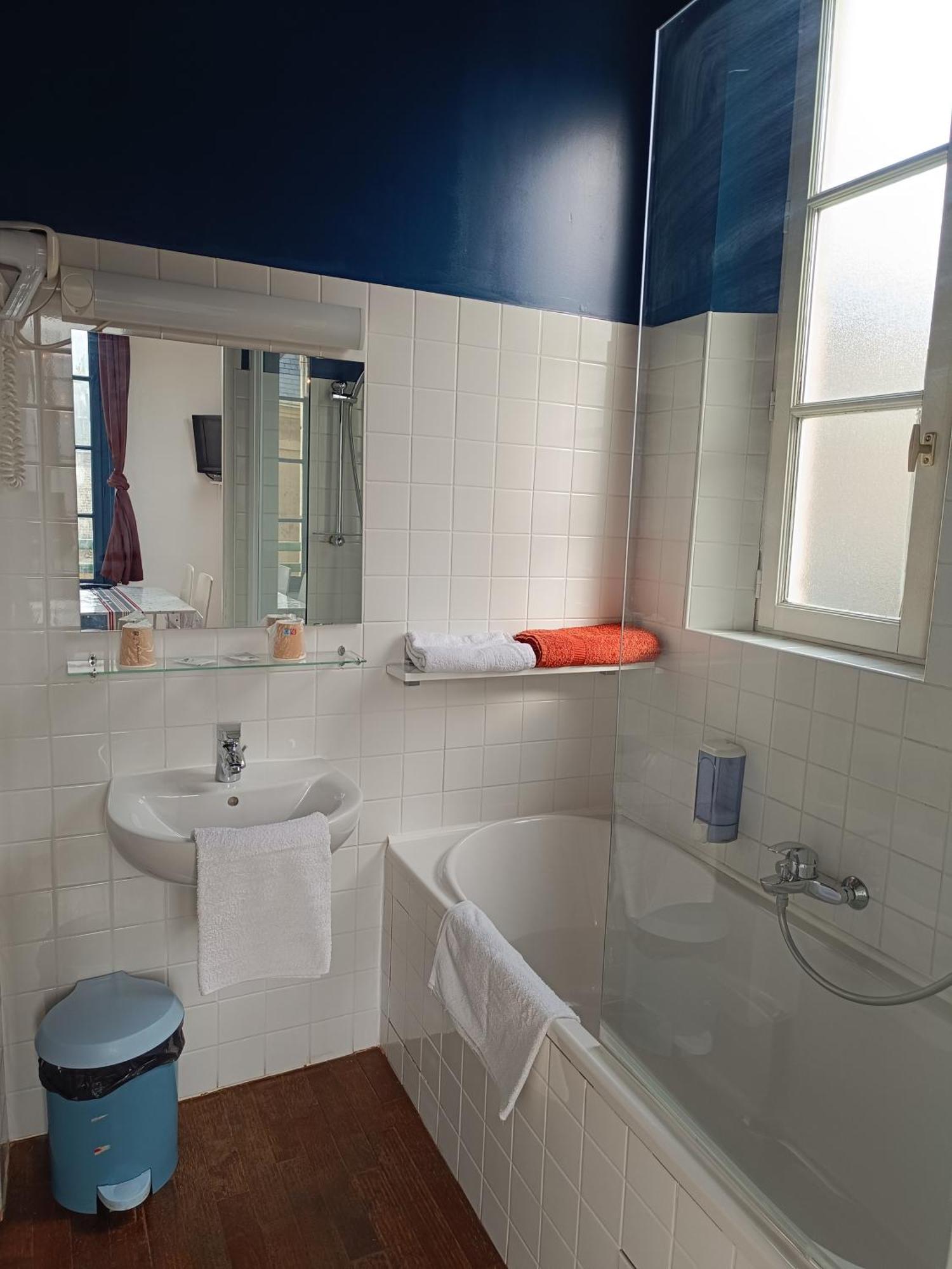 Les Galets Bleus Bed & Breakfast เอเทรตาต์ ห้อง รูปภาพ